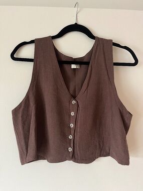 nlt Cropped Vest